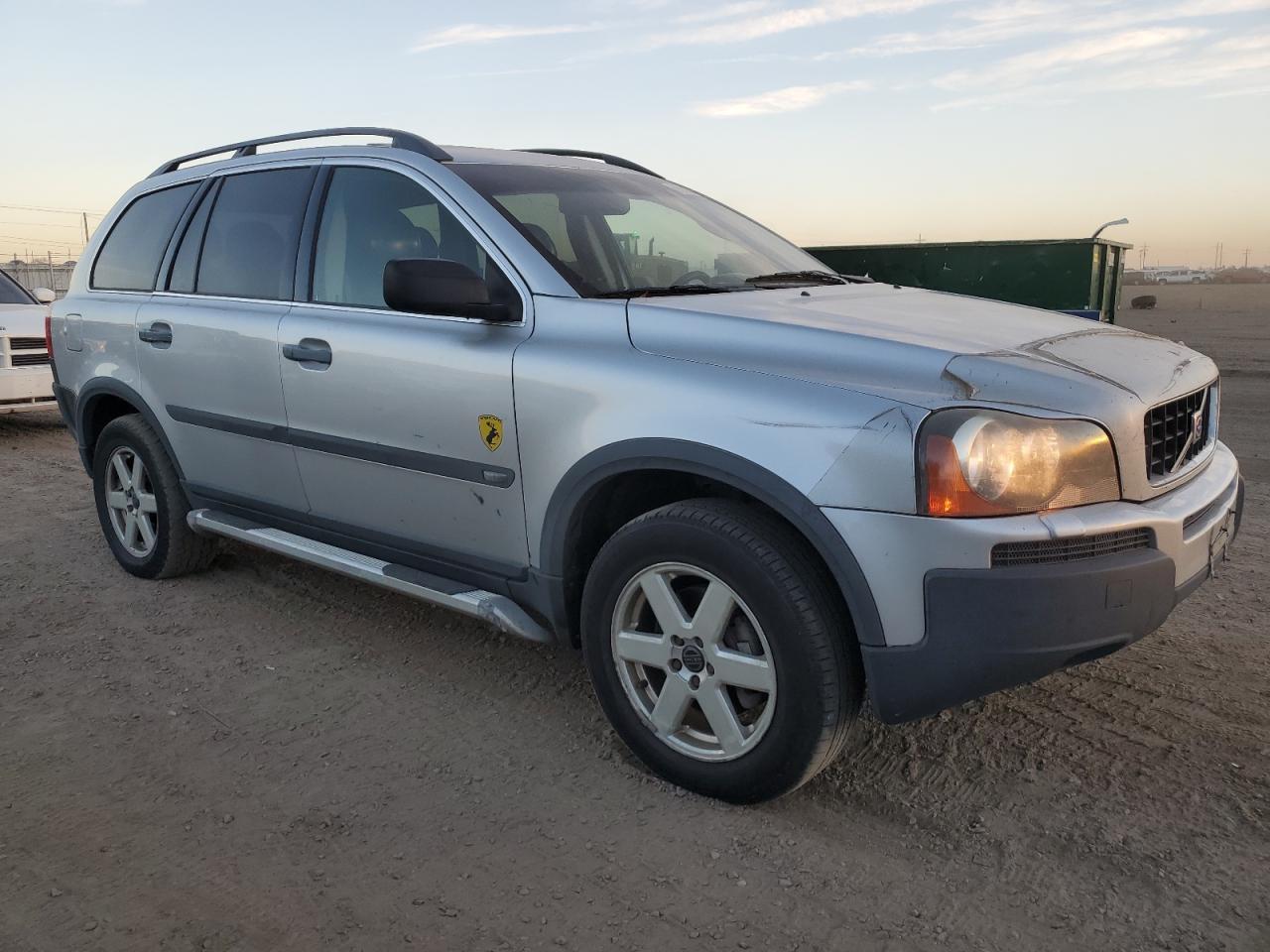2004 VOLVO XC90