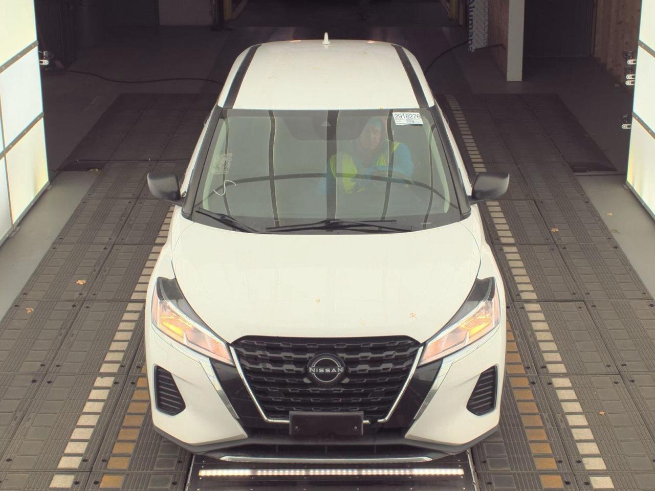2022 NISSAN KICKS