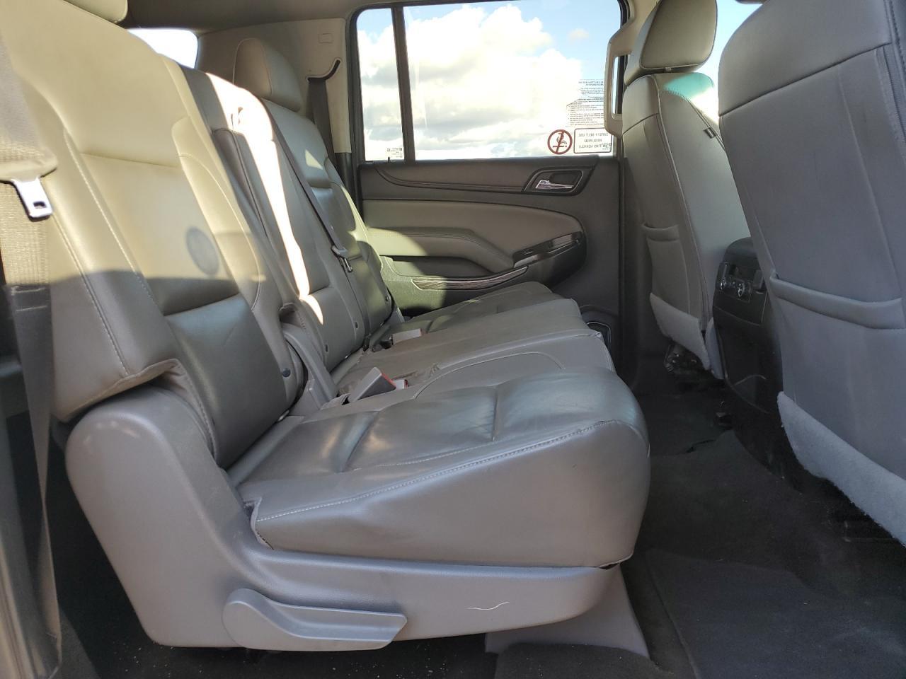 2018 CHEVROLET Suburban