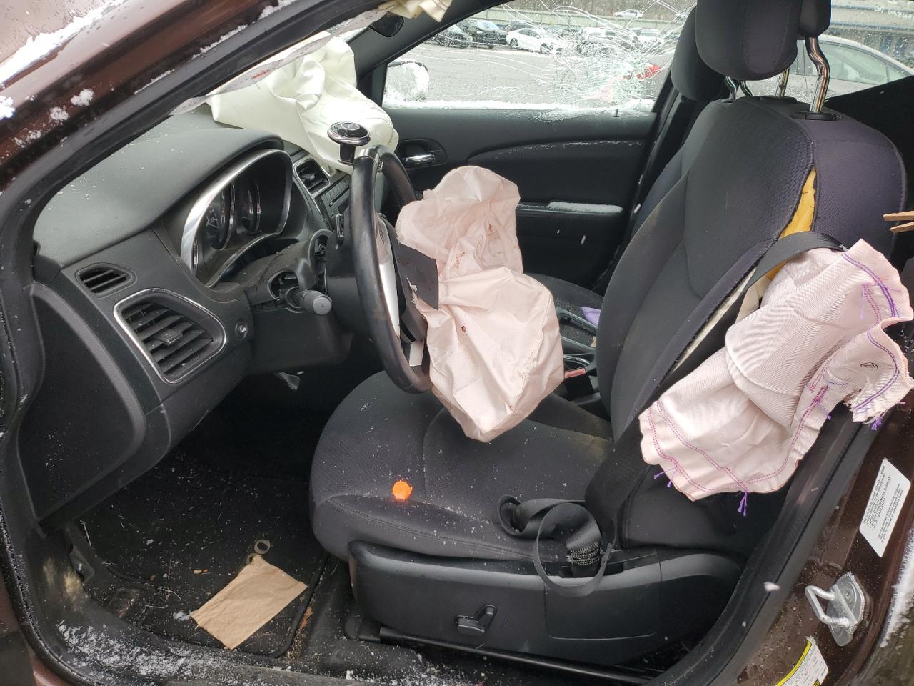 2013 CHRYSLER 200