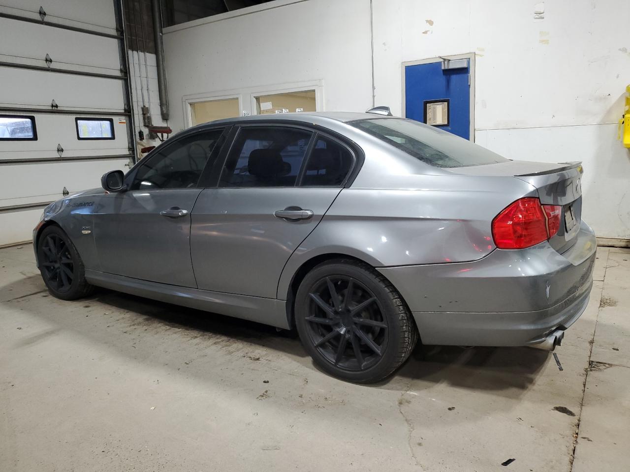 2011 BMW 3 SERIES