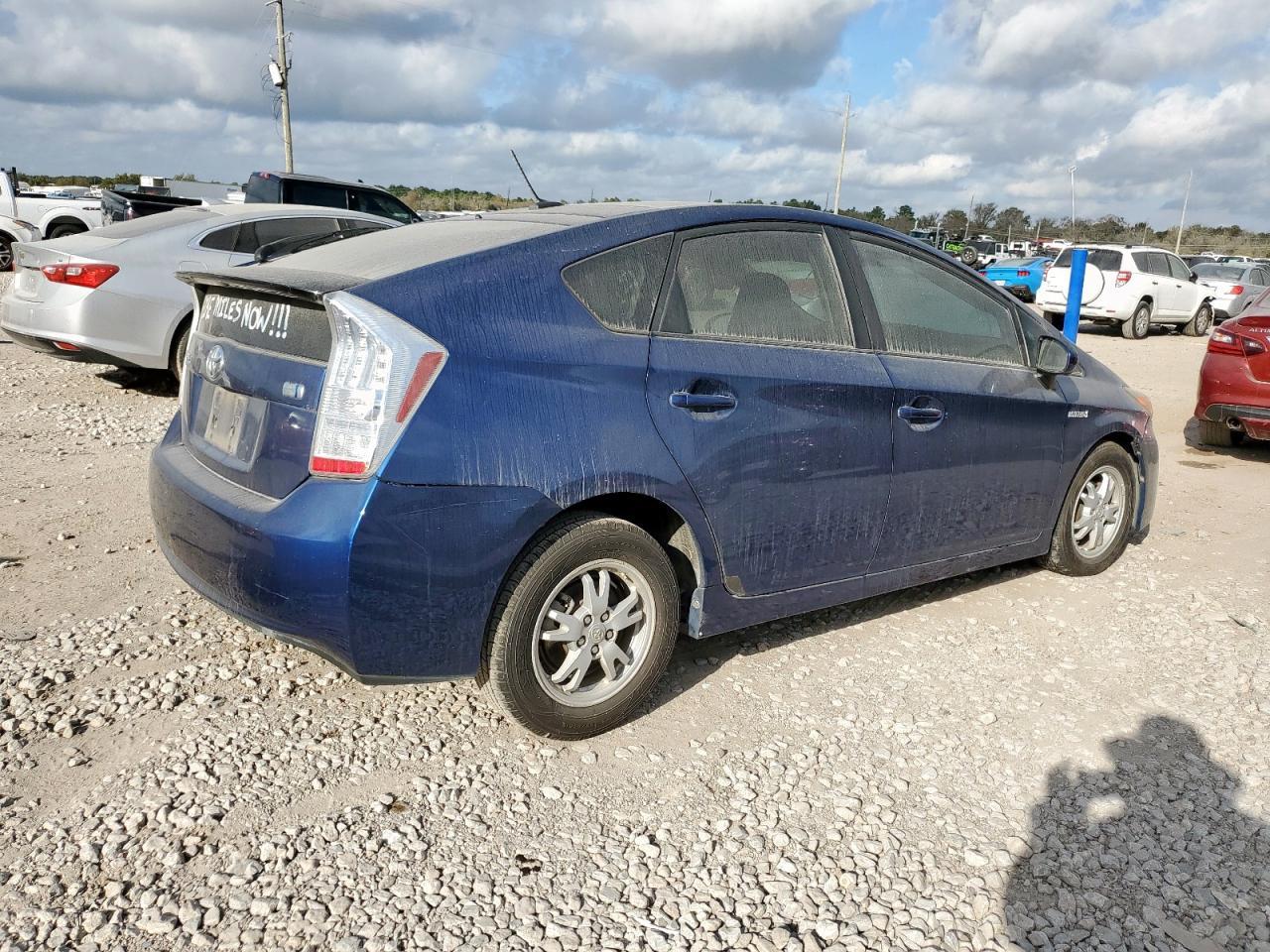 2011 TOYOTA PRIUS