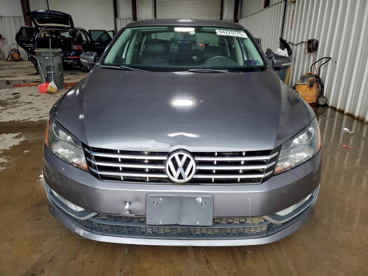 2015 VOLKSWAGEN Passat