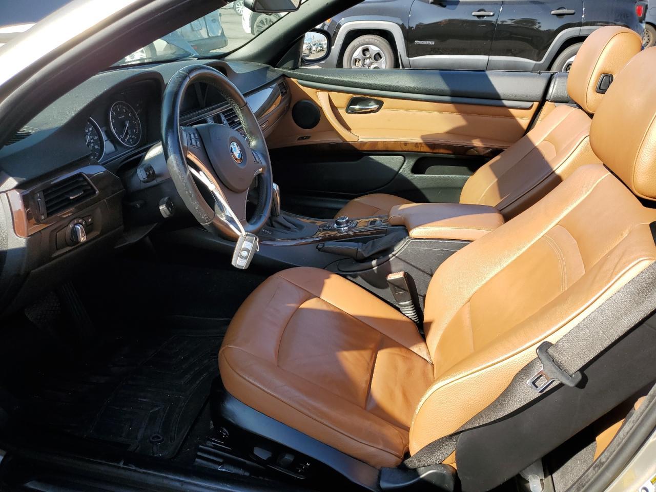 2011 BMW 3 SERIES