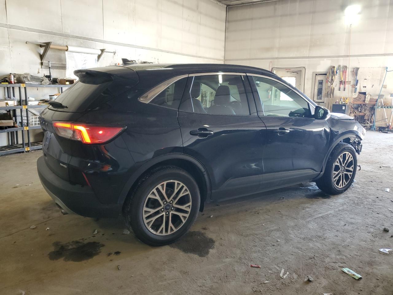 2021 FORD ESCAPE