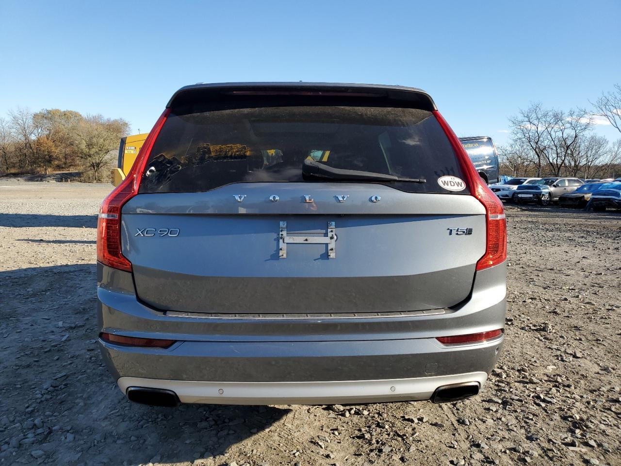 2016 VOLVO XC90