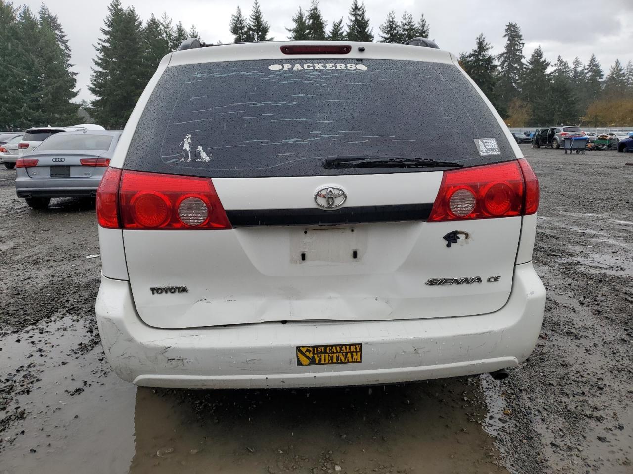2008 TOYOTA SIENNA