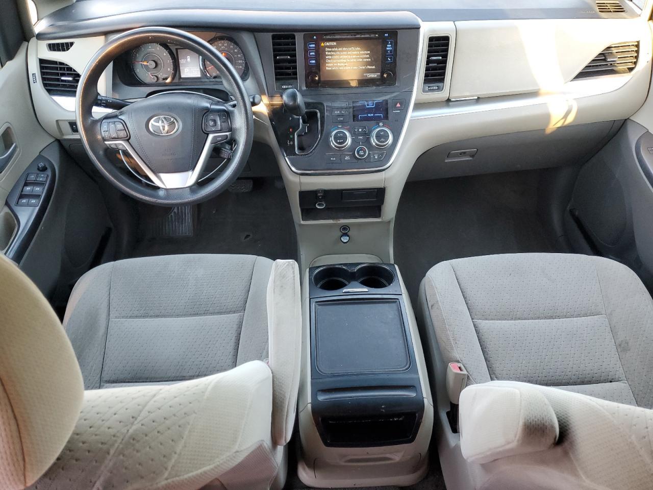 2015 TOYOTA SIENNA