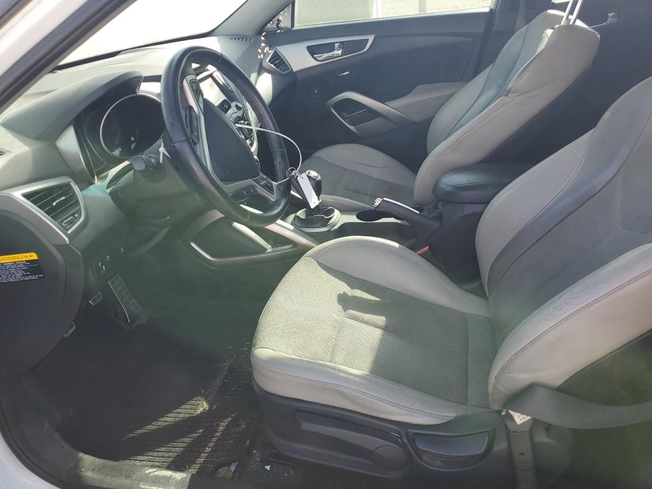 2013 HYUNDAI VELOSTER