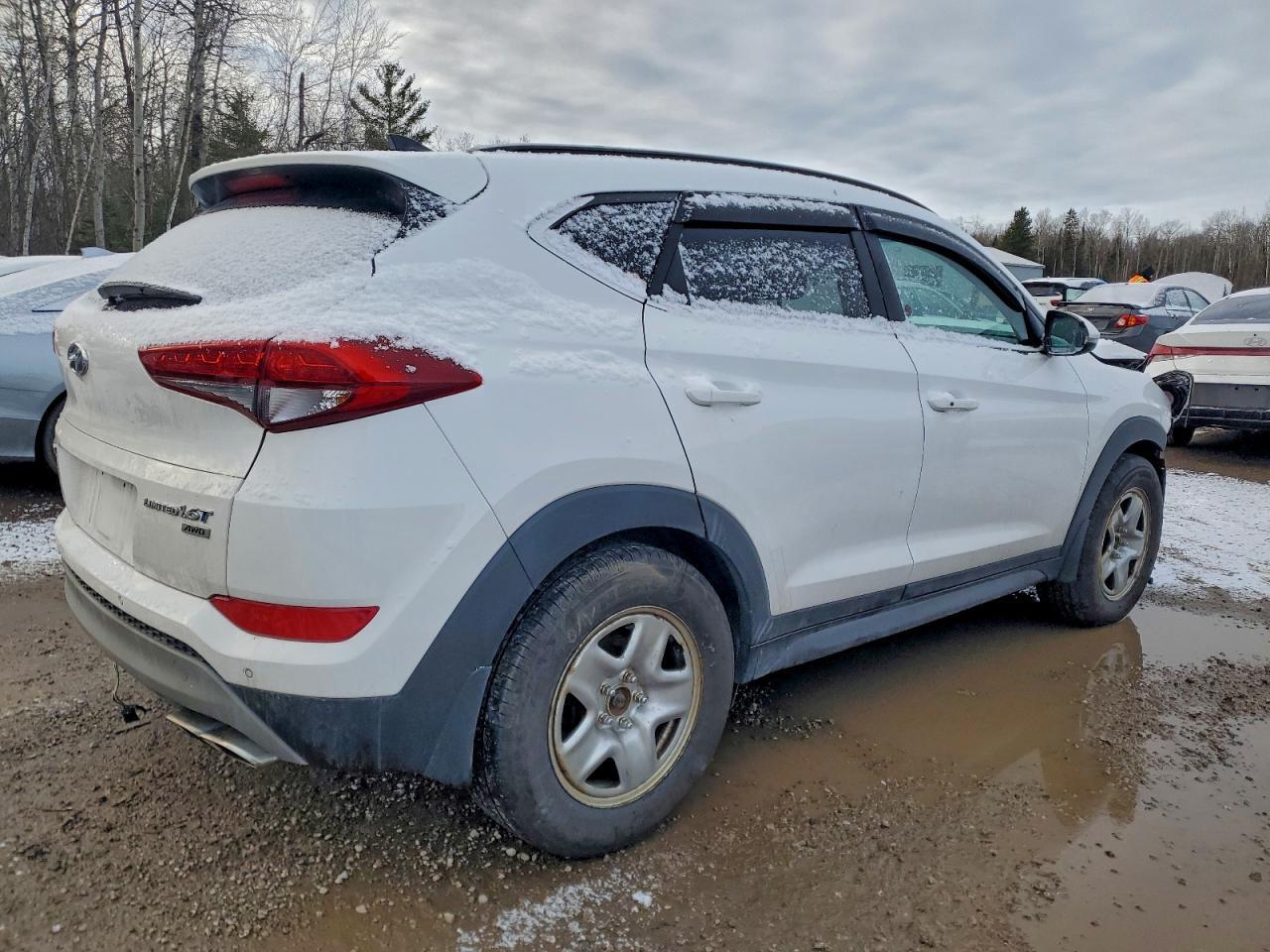 2016 HYUNDAI TUCSON