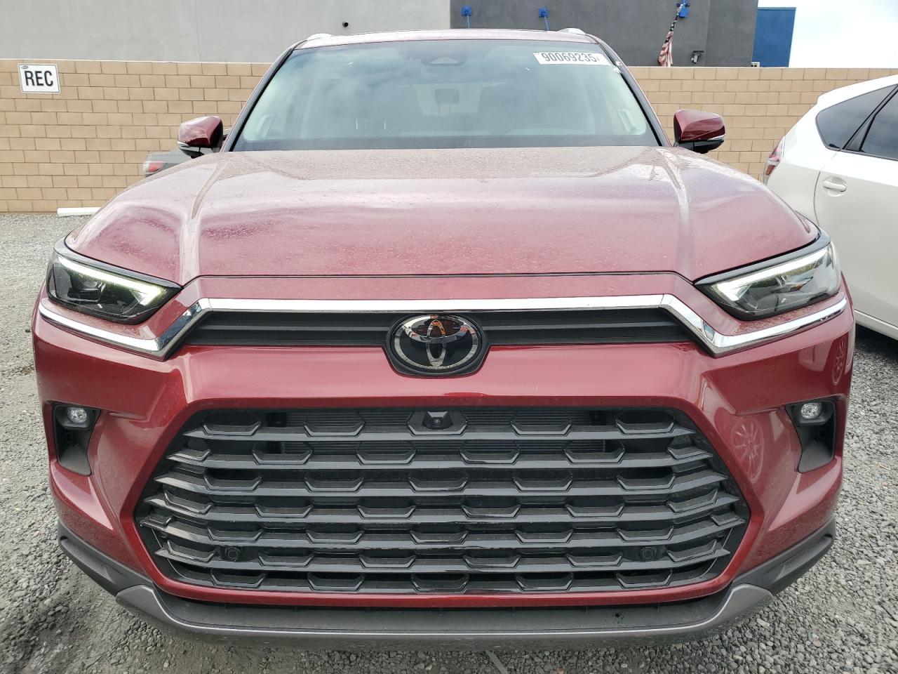 2025 TOYOTA HIGHLANDER