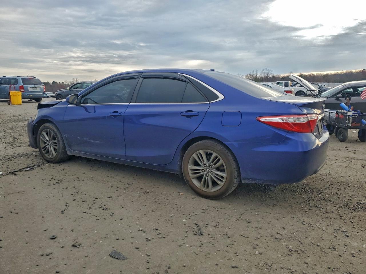 2016 TOYOTA CAMRY