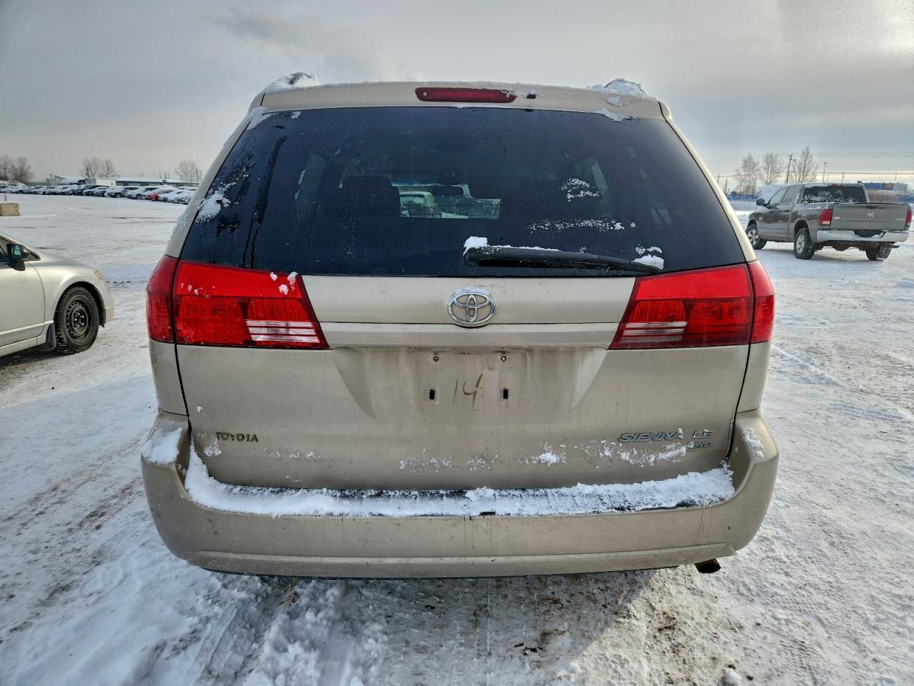 2004 TOYOTA SIENNA