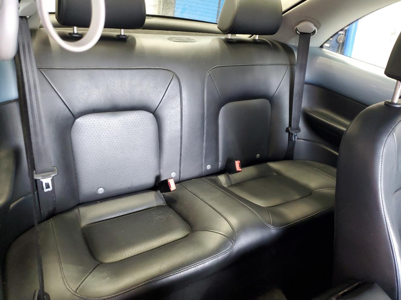 2010 VOLKSWAGEN Beetle