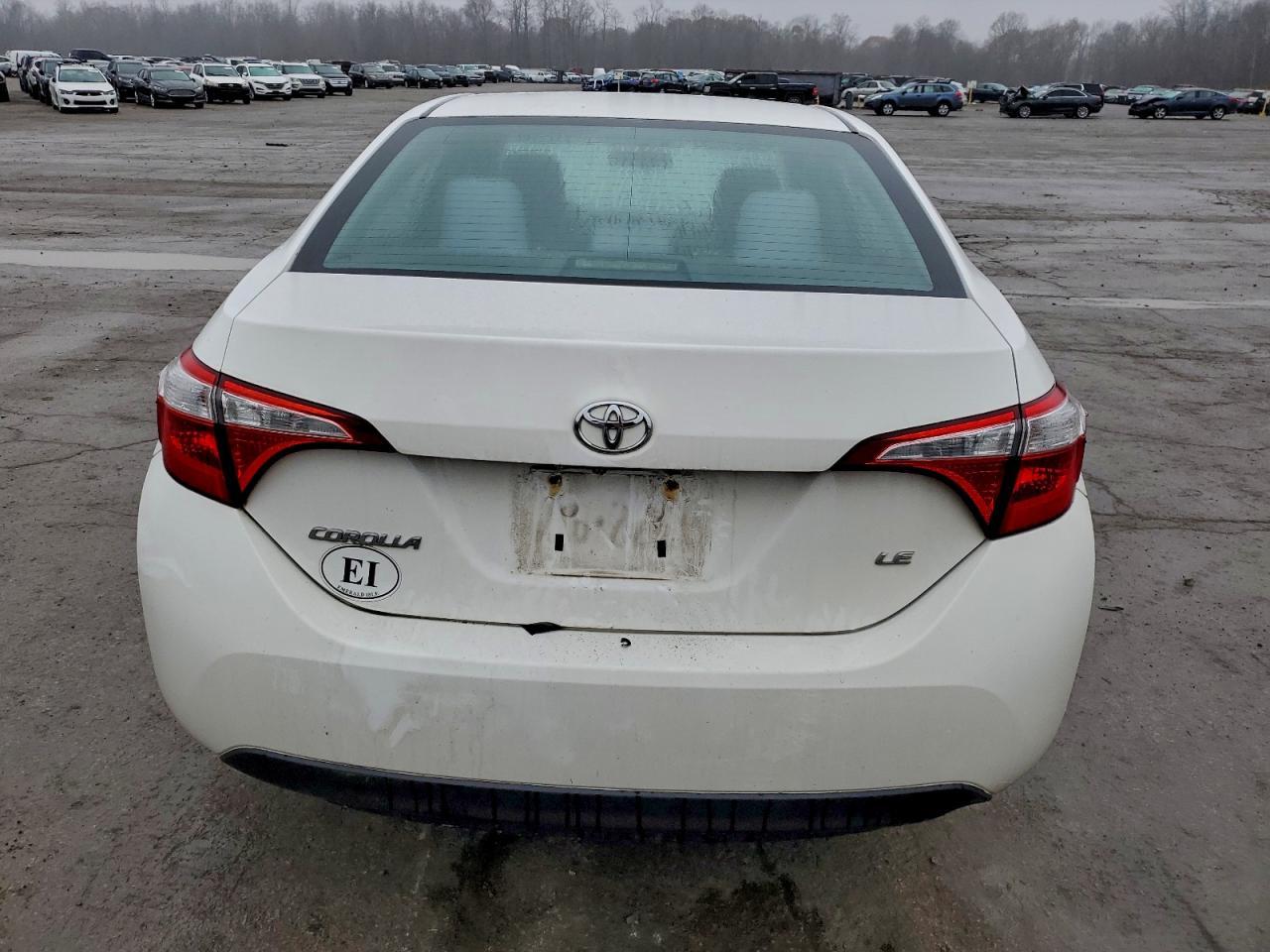 2015 TOYOTA COROLLA