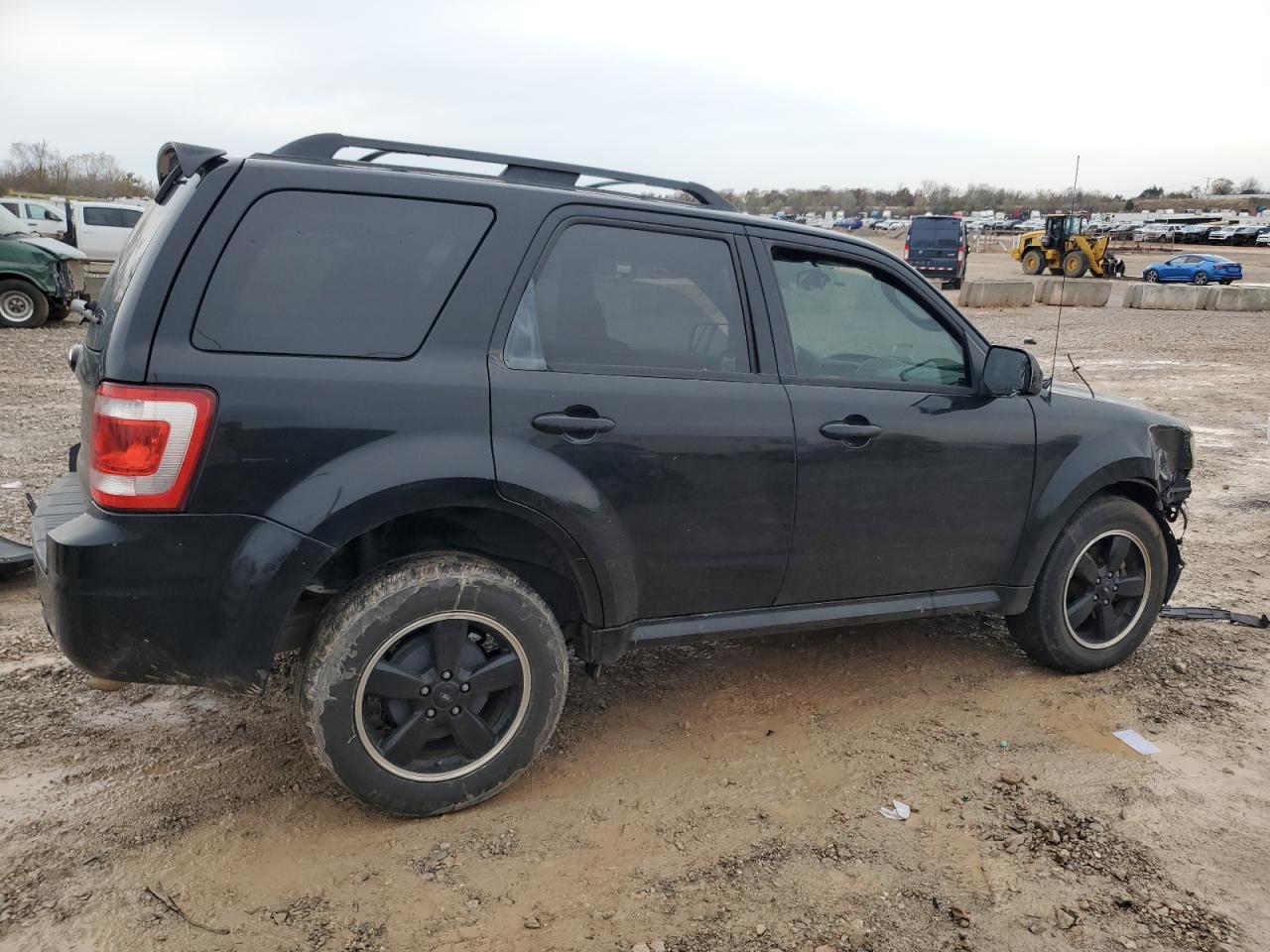 2009 FORD ESCAPE