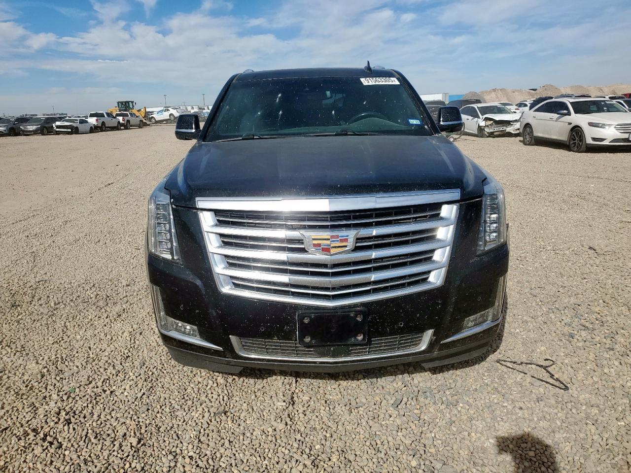 2017 CADILLAC Escalade ESV