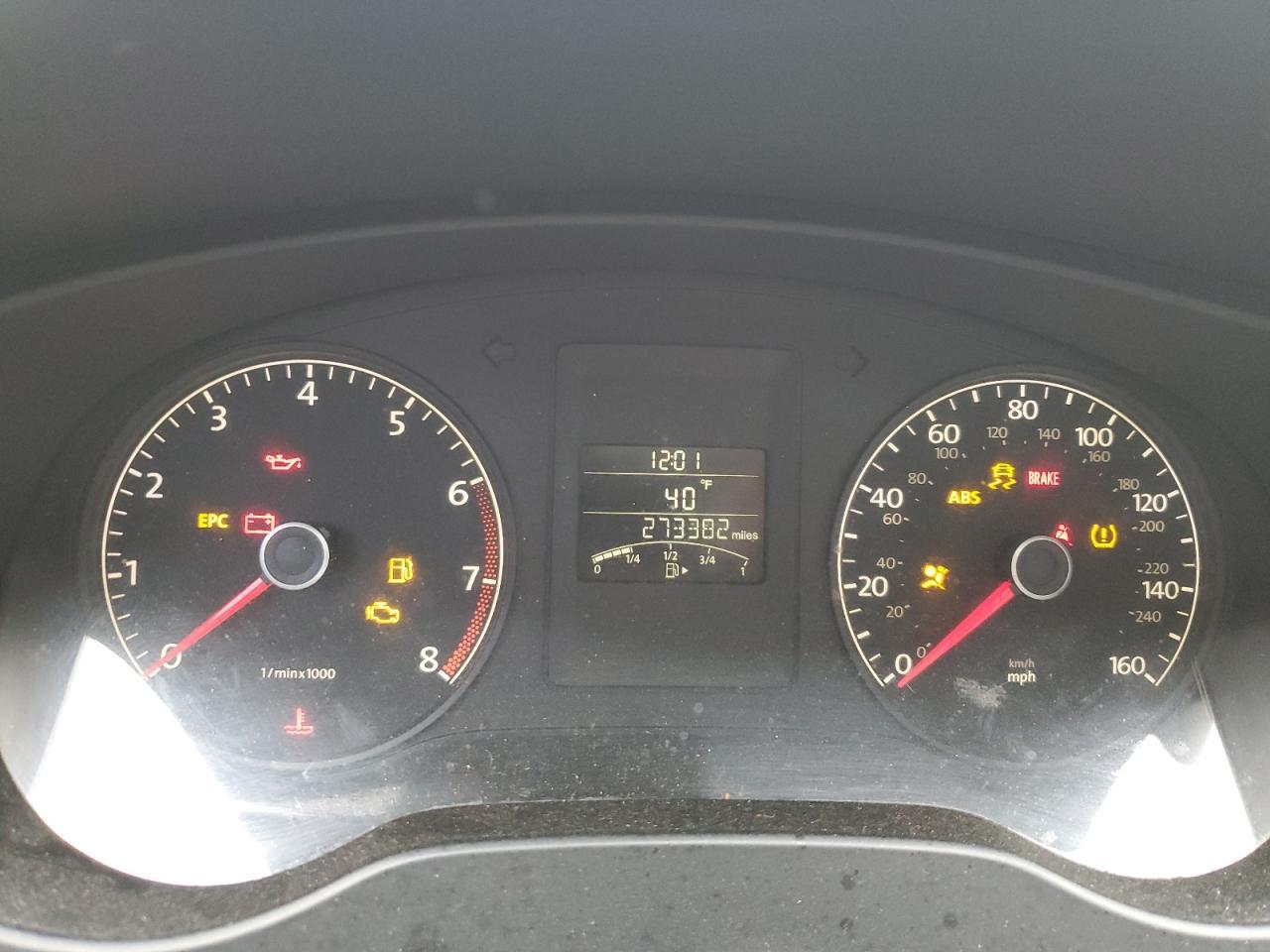 2011 VOLKSWAGEN JETTA