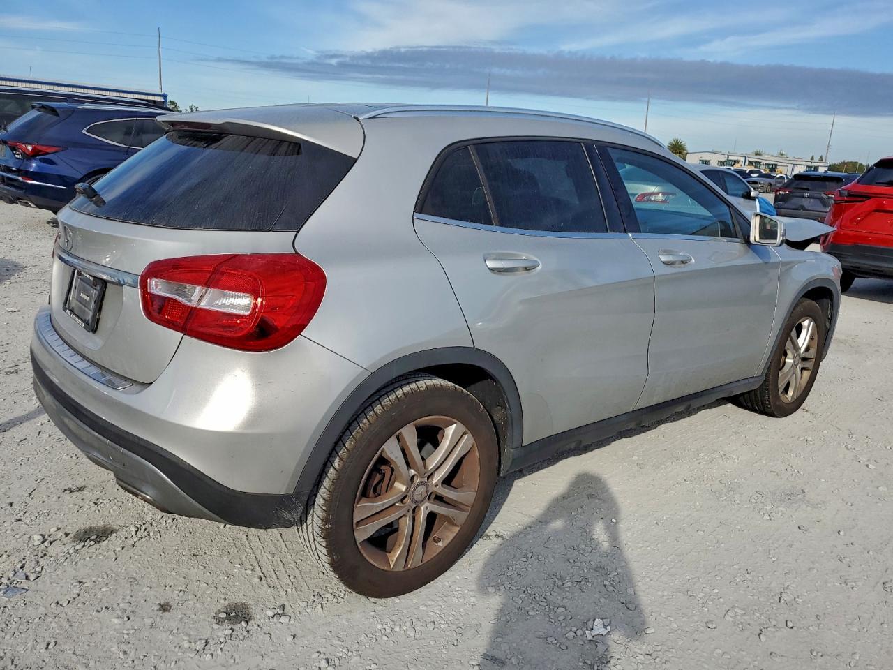 2016 MERCEDES-BENZ GLA-Class