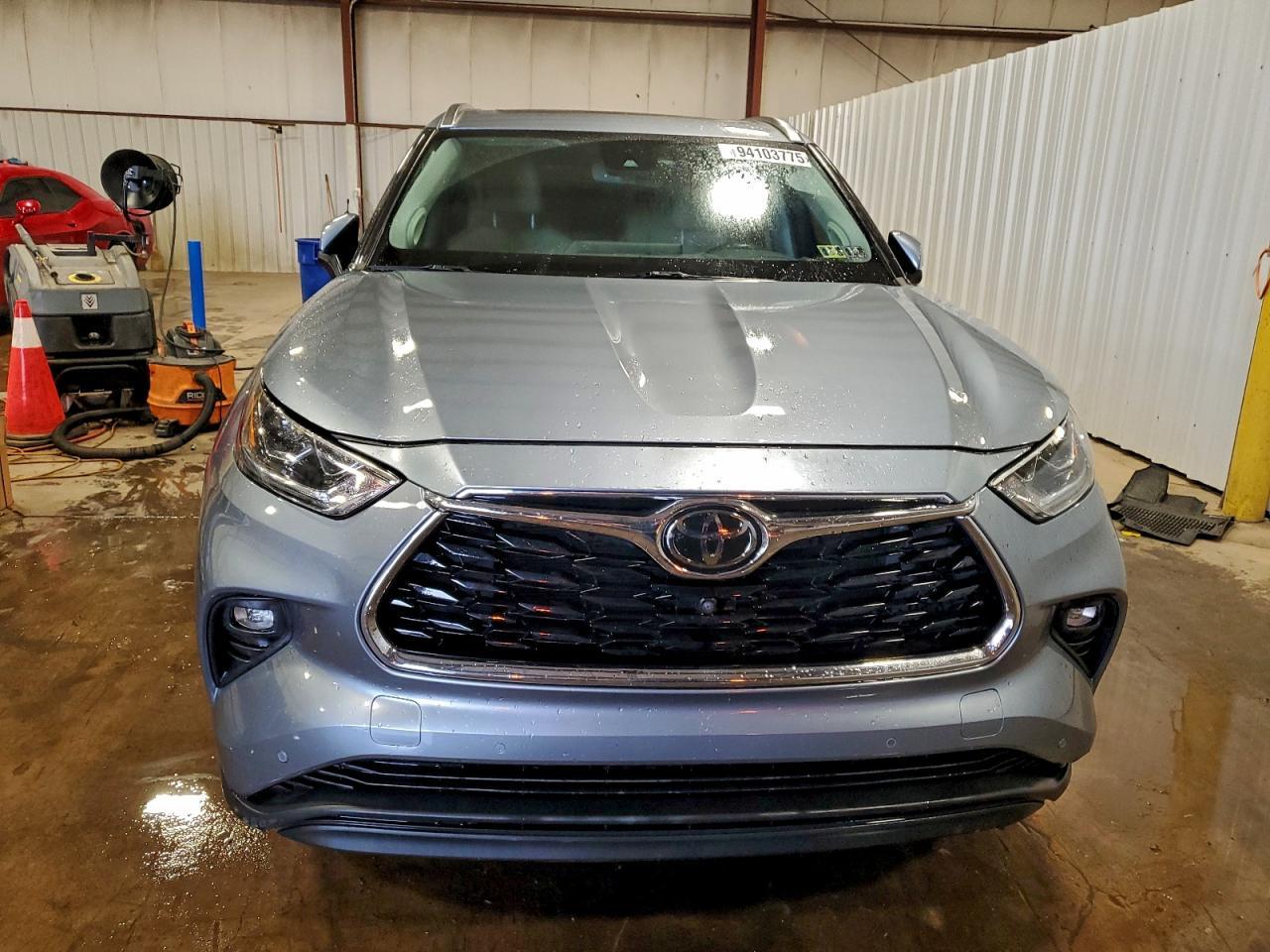 2021 TOYOTA HIGHLANDER