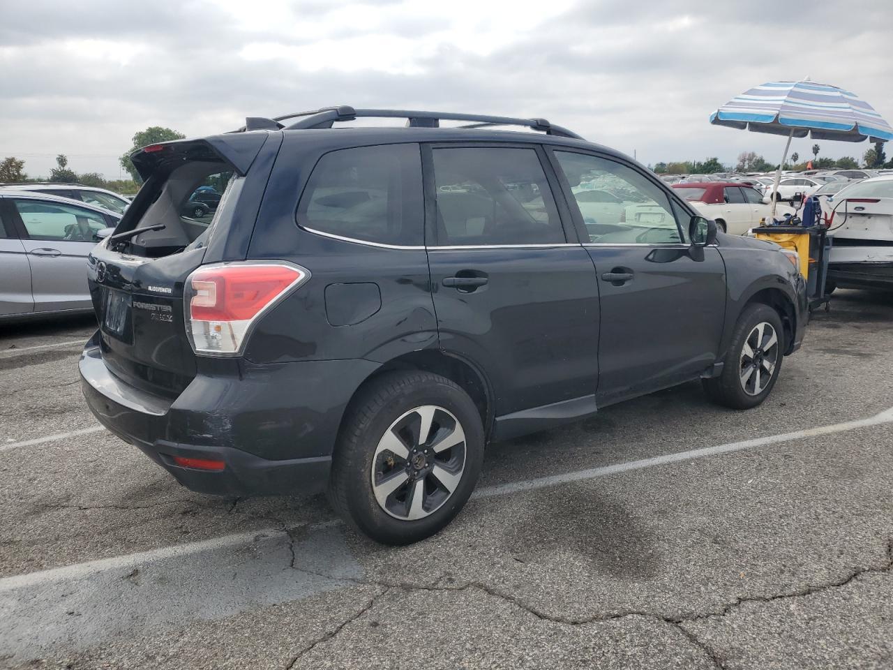 2017 SUBARU FORESTER