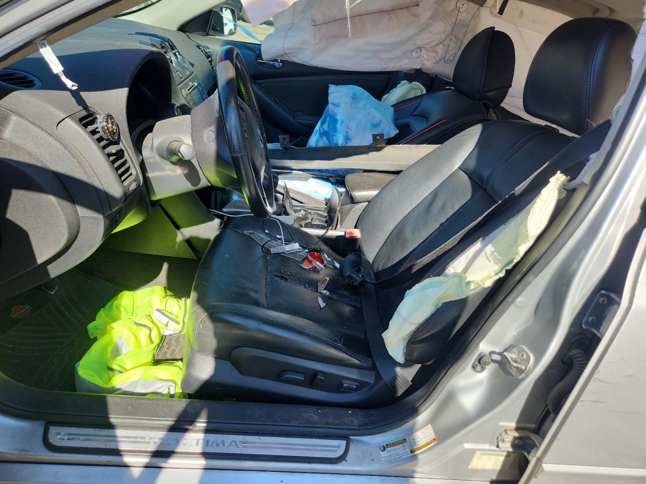 2011 NISSAN ALTIMA