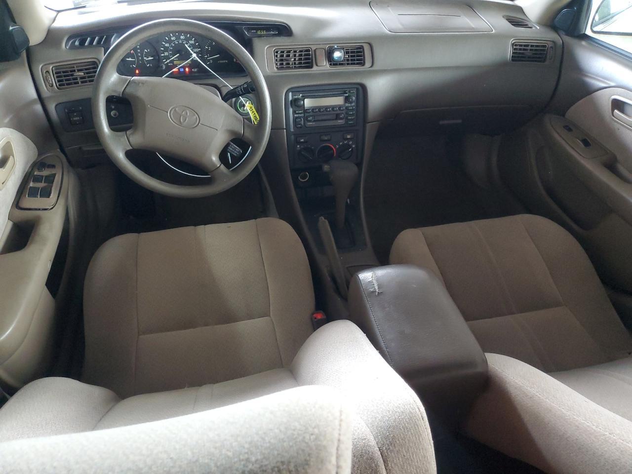 2001 TOYOTA CAMRY