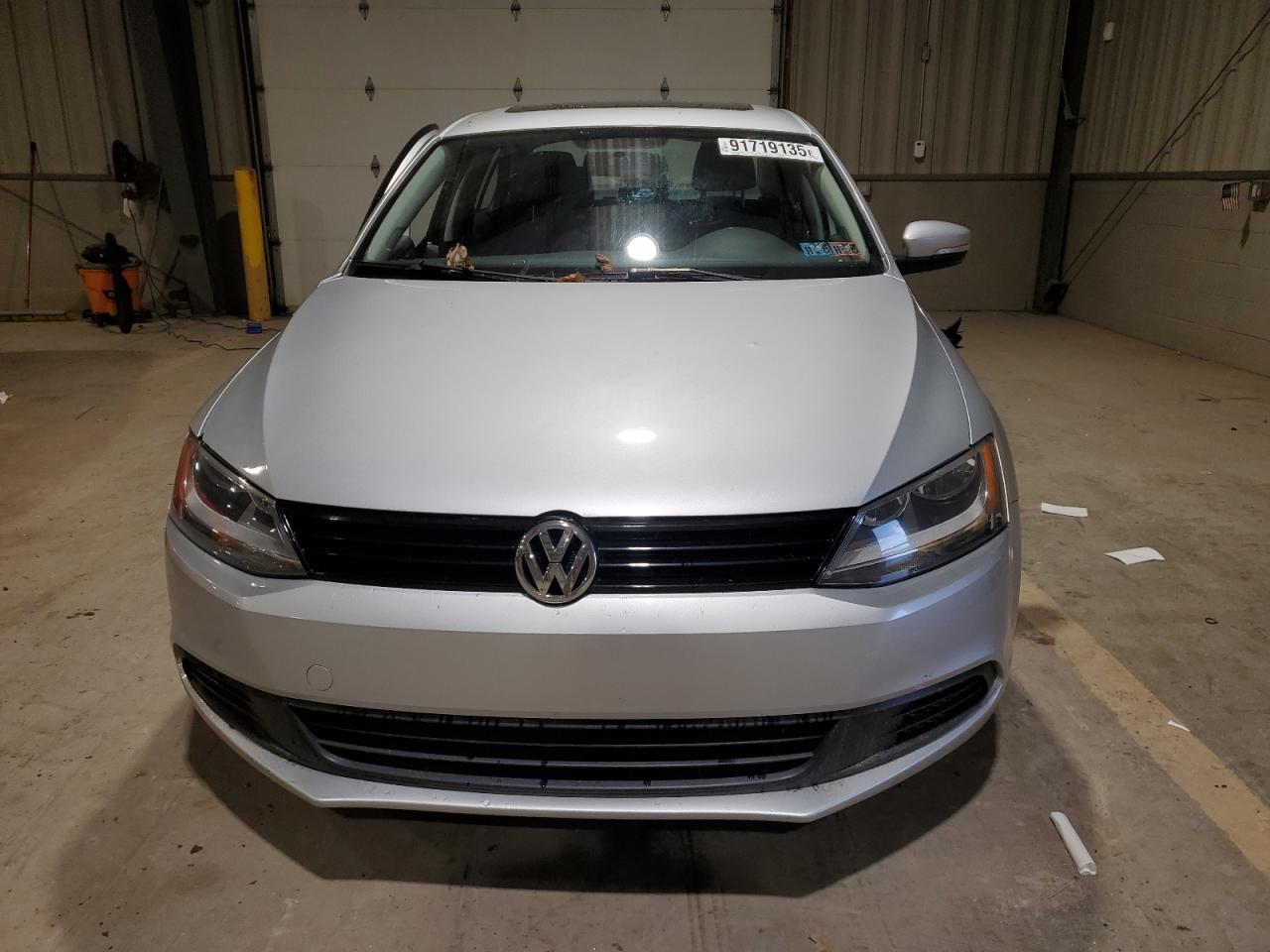 2011 VOLKSWAGEN JETTA