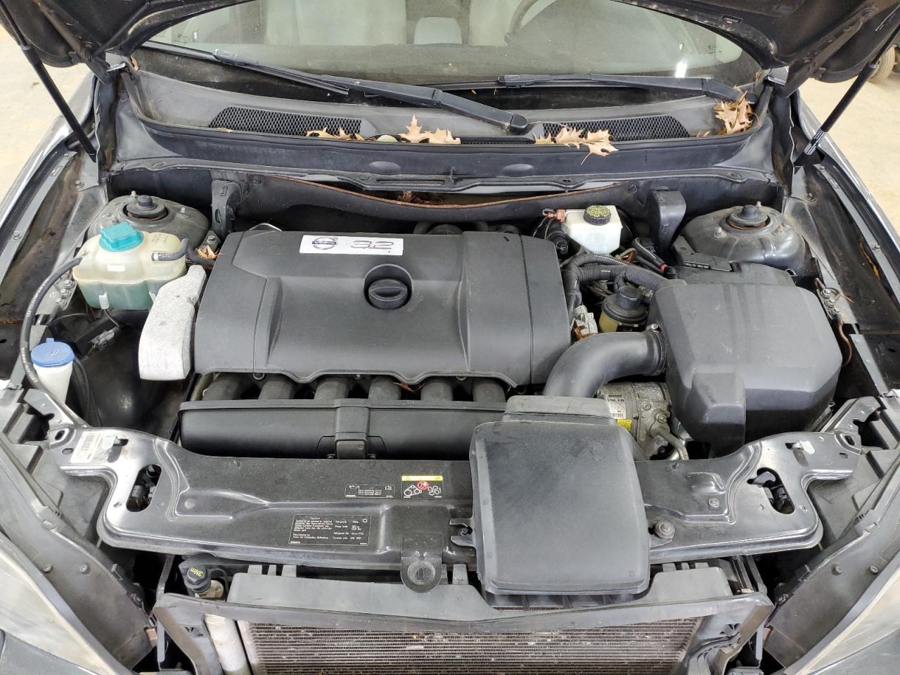 2010 VOLVO XC90