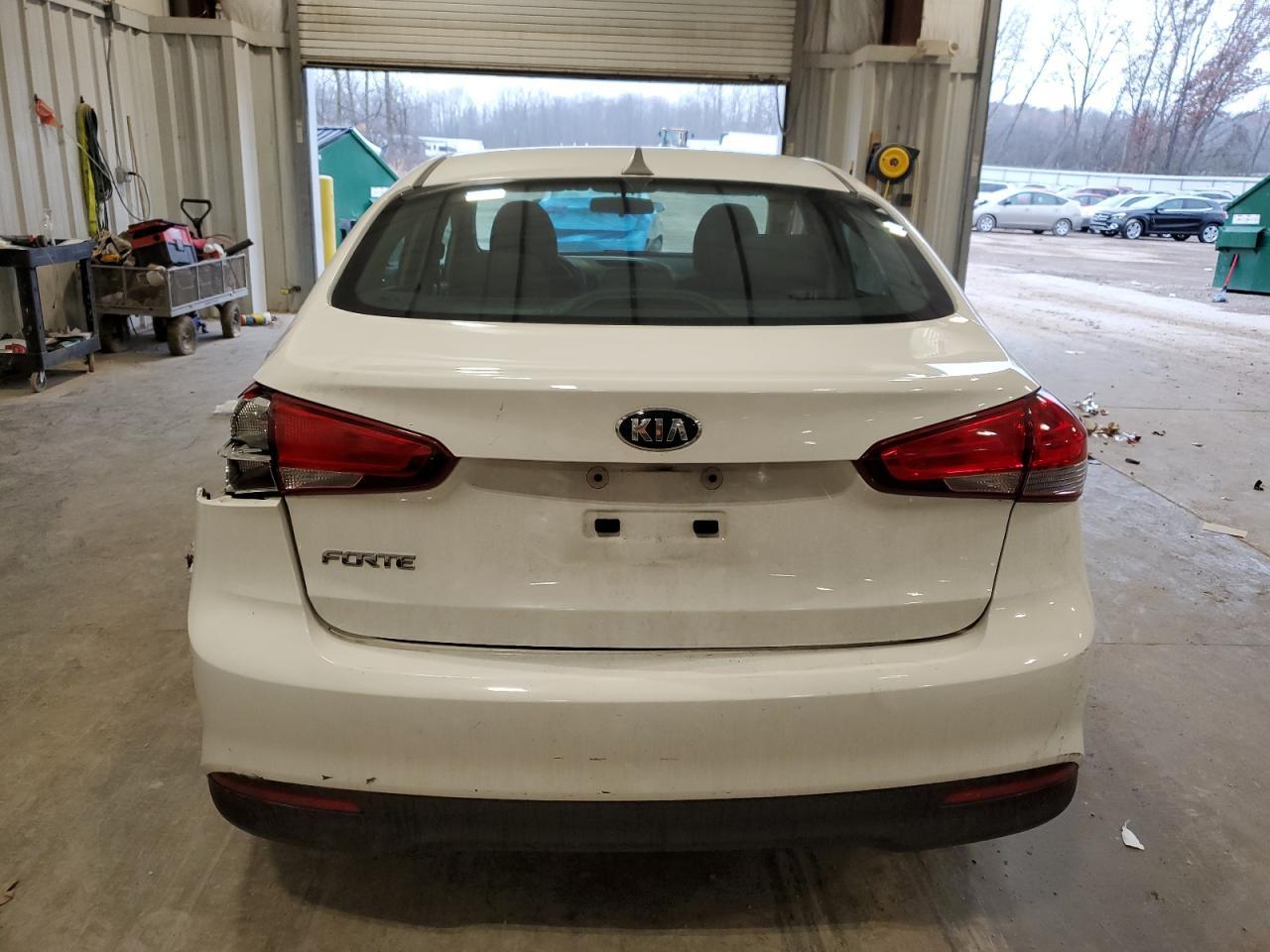 2017 KIA FORTE