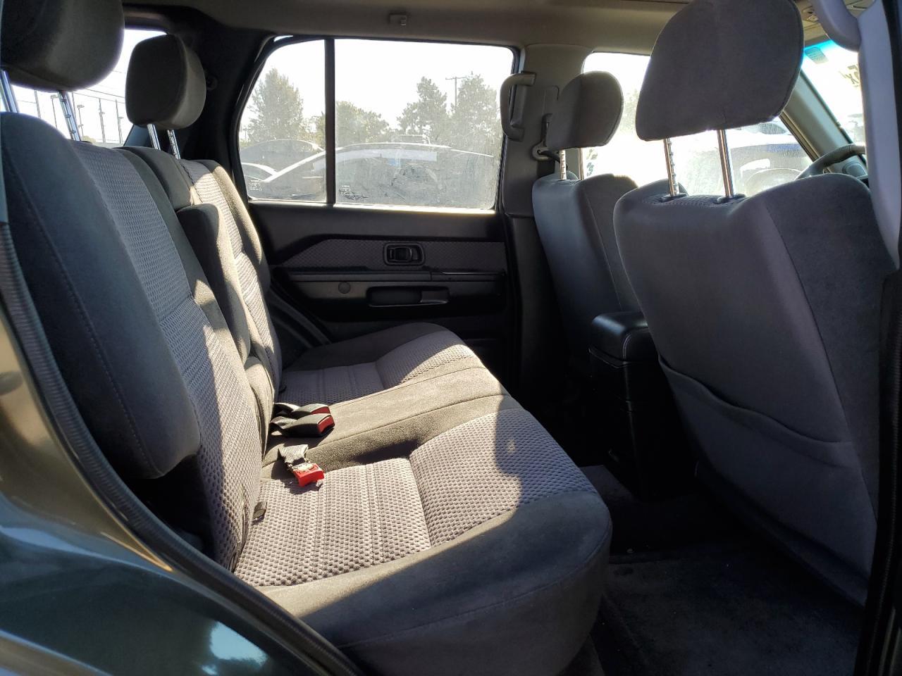 2004 NISSAN PATHFINDER