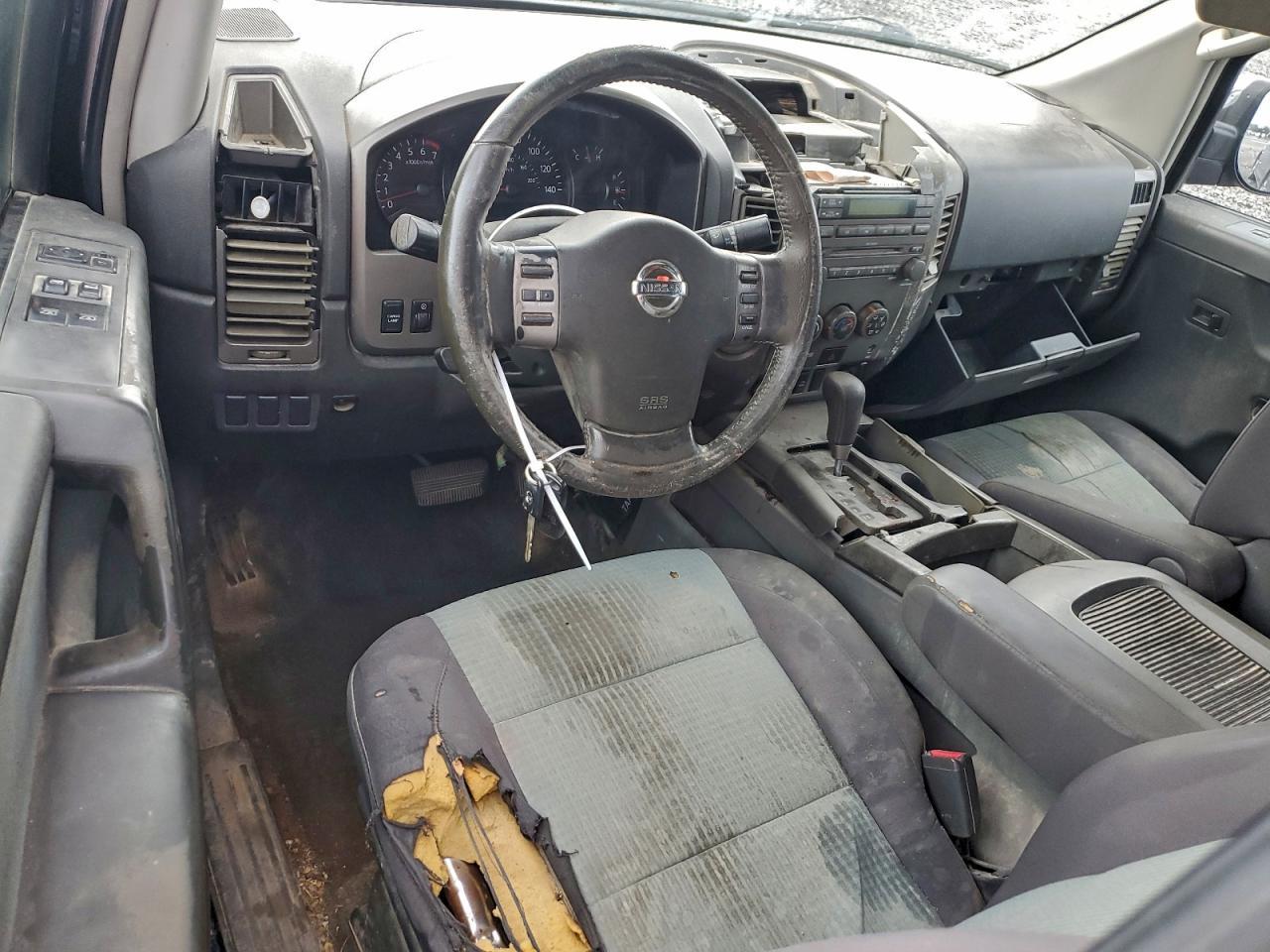 2005 NISSAN Titan
