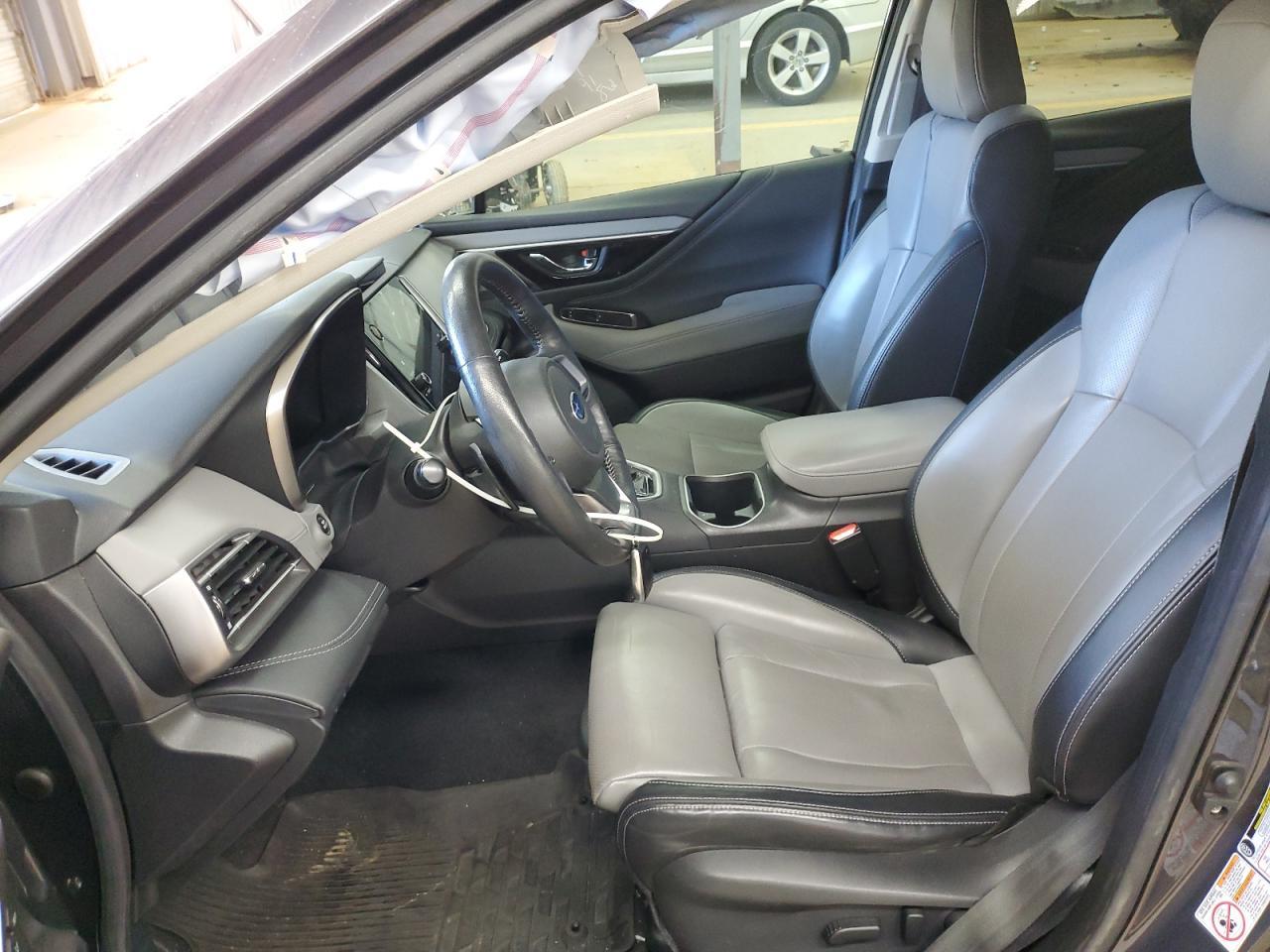 2020 SUBARU Outback