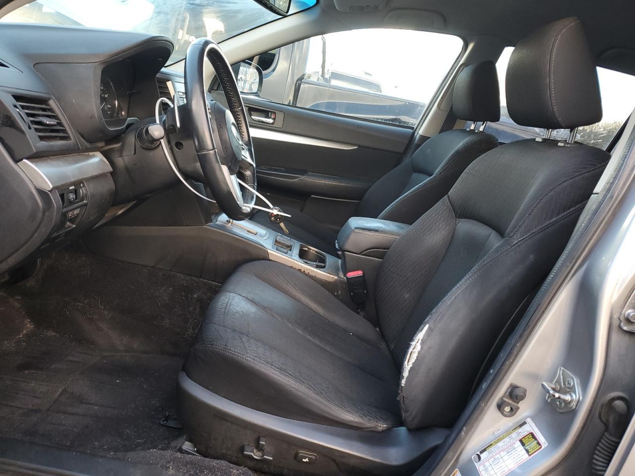 2010 SUBARU Outback