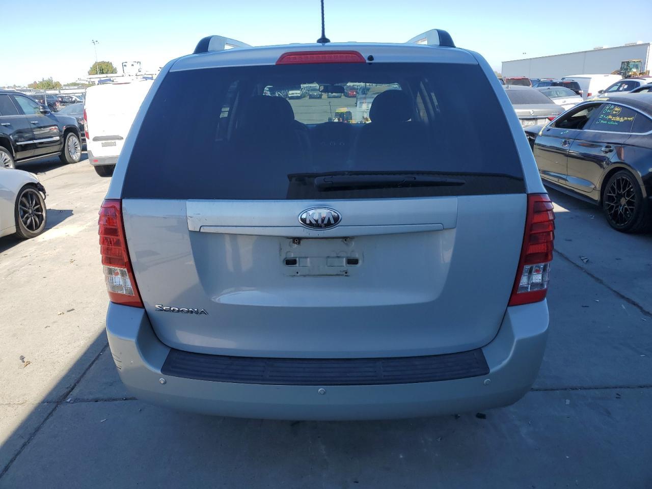 2014 KIA SEDONA