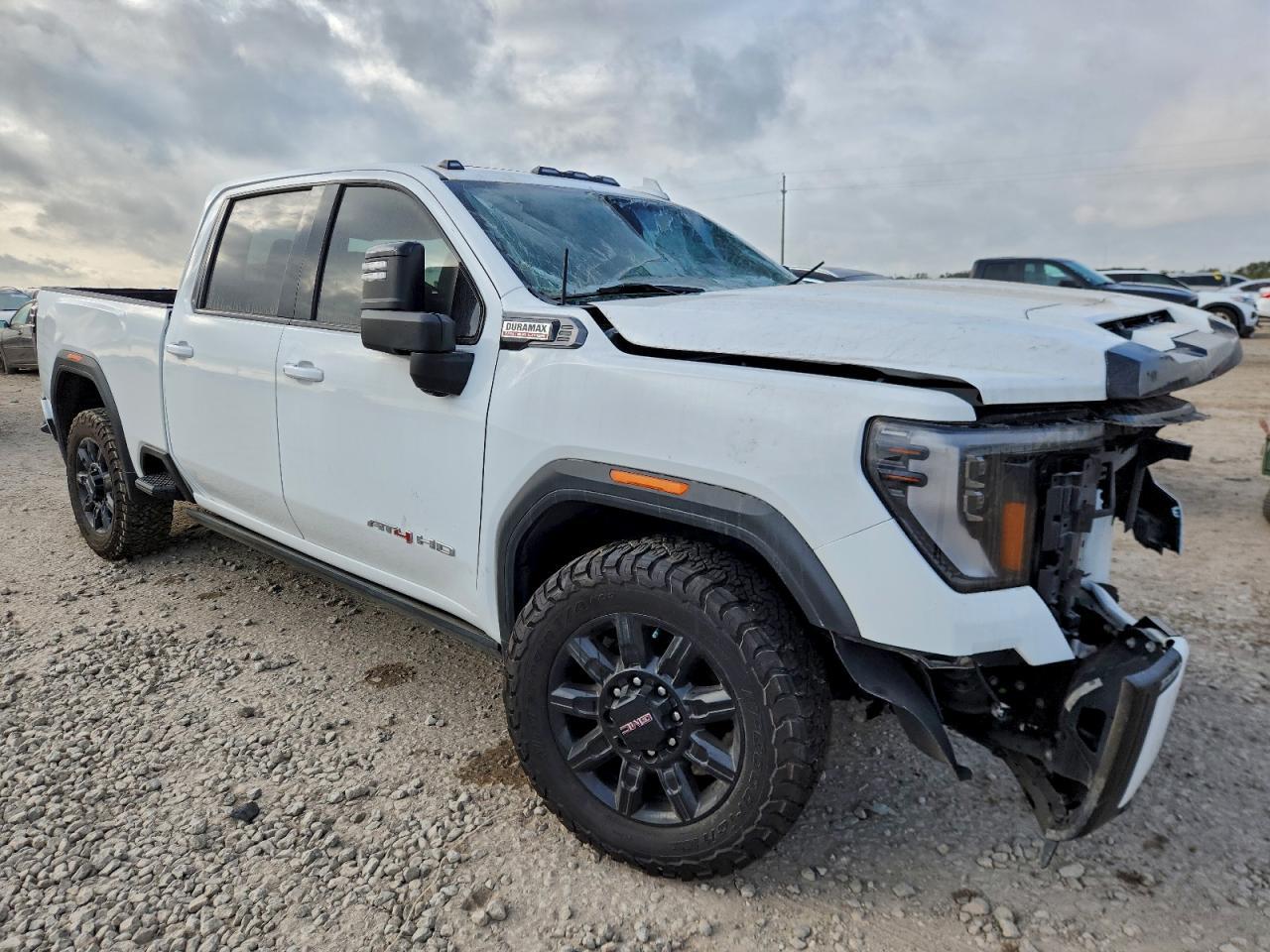 2024 GMC Sierra