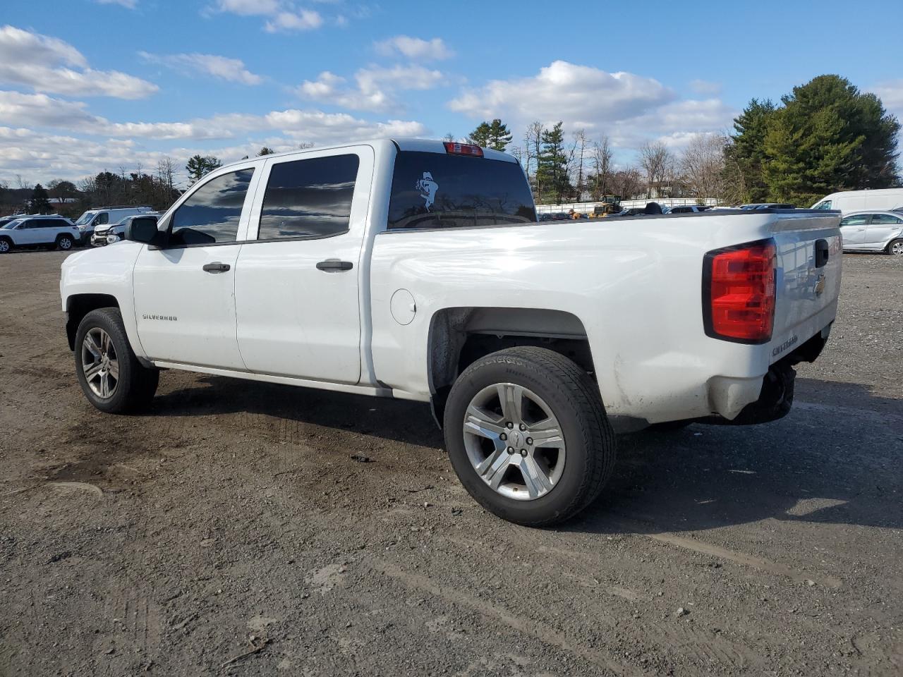 2018 CHEVROLET Silverado