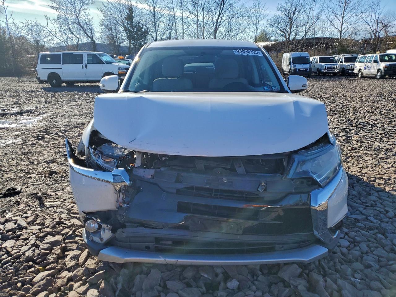 2017 MITSUBISHI outlander