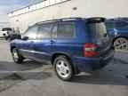 2004 TOYOTA HIGHLANDER