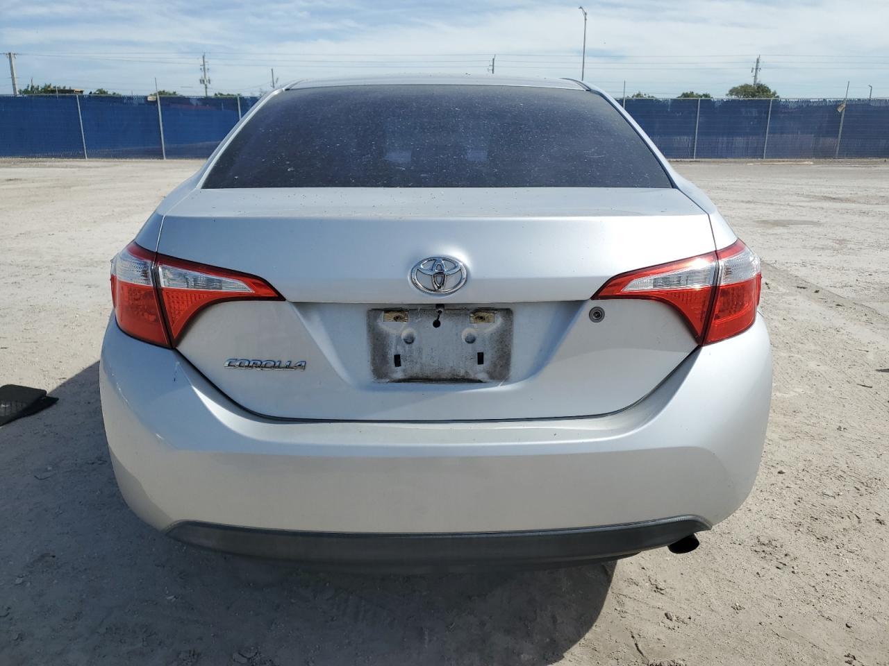 2015 TOYOTA COROLLA