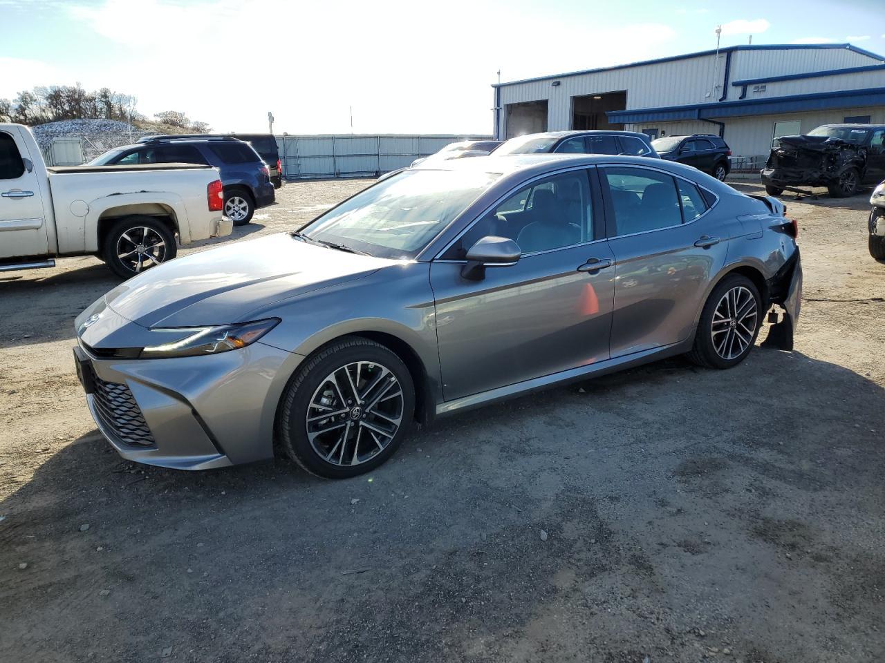 2025 TOYOTA CAMRY