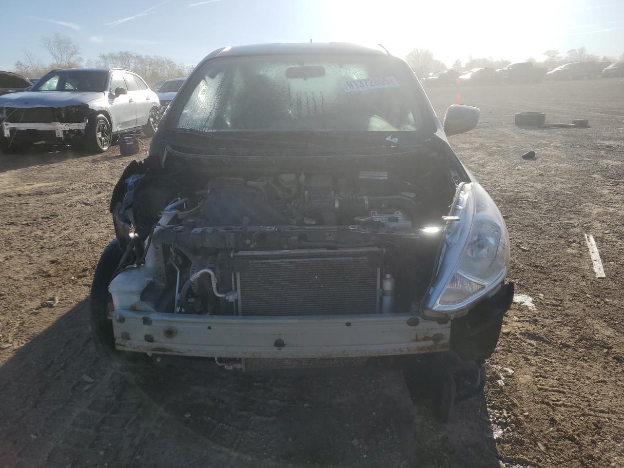 2019 NISSAN VERSA