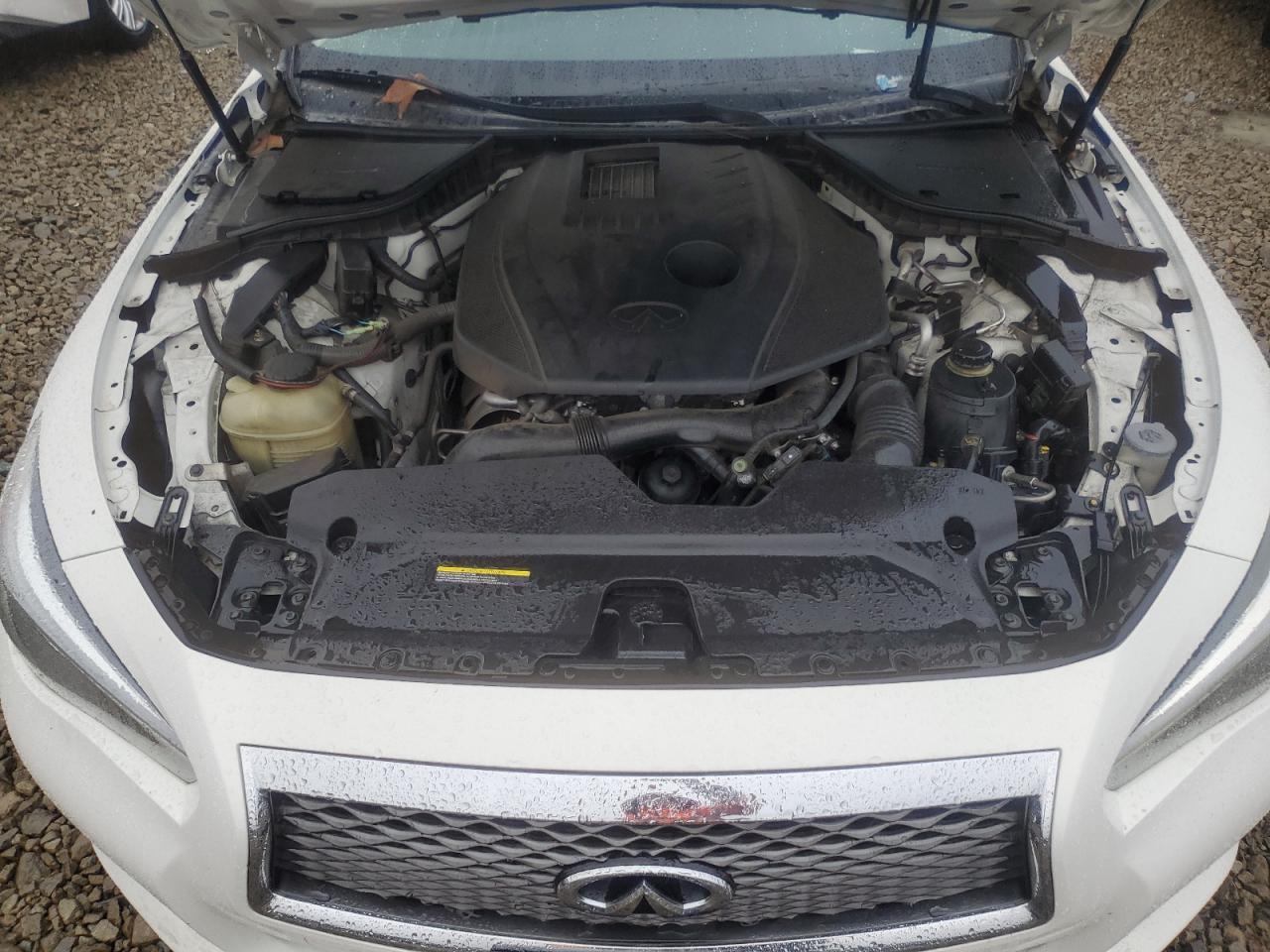 2016 INFINITI Q50