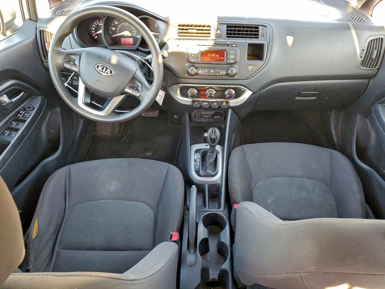 2013 KIA RIO