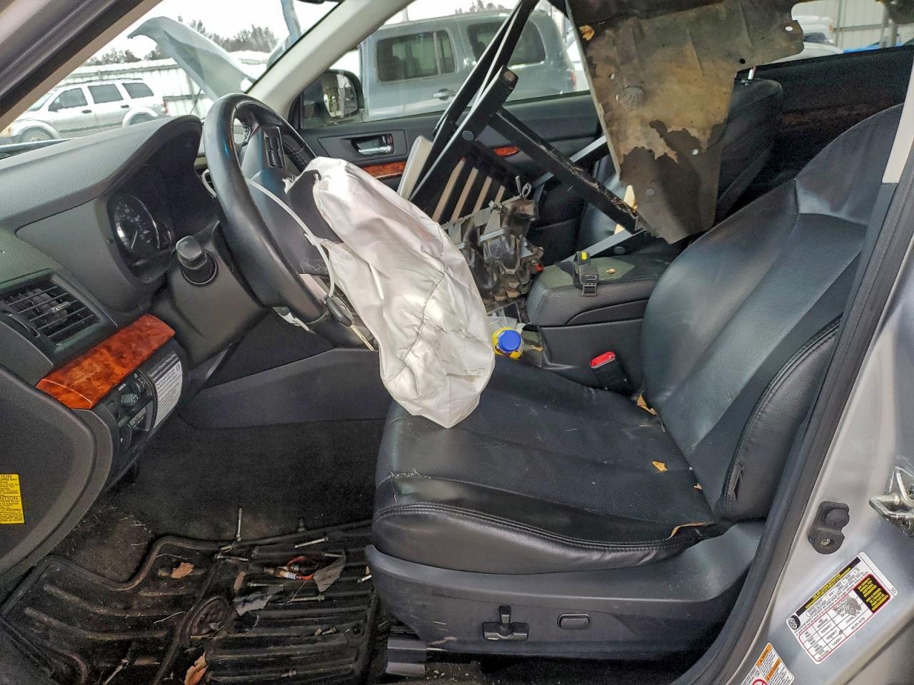 2013 SUBARU Outback