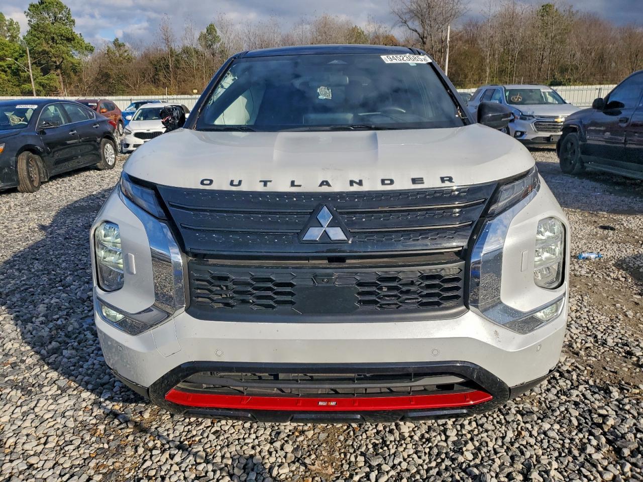2024 MITSUBISHI outlander