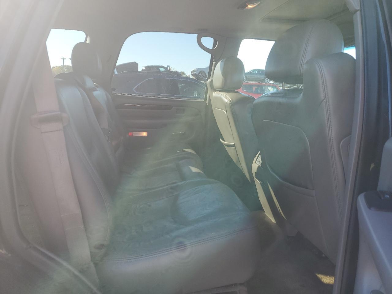 2003 CADILLAC ESCALADE