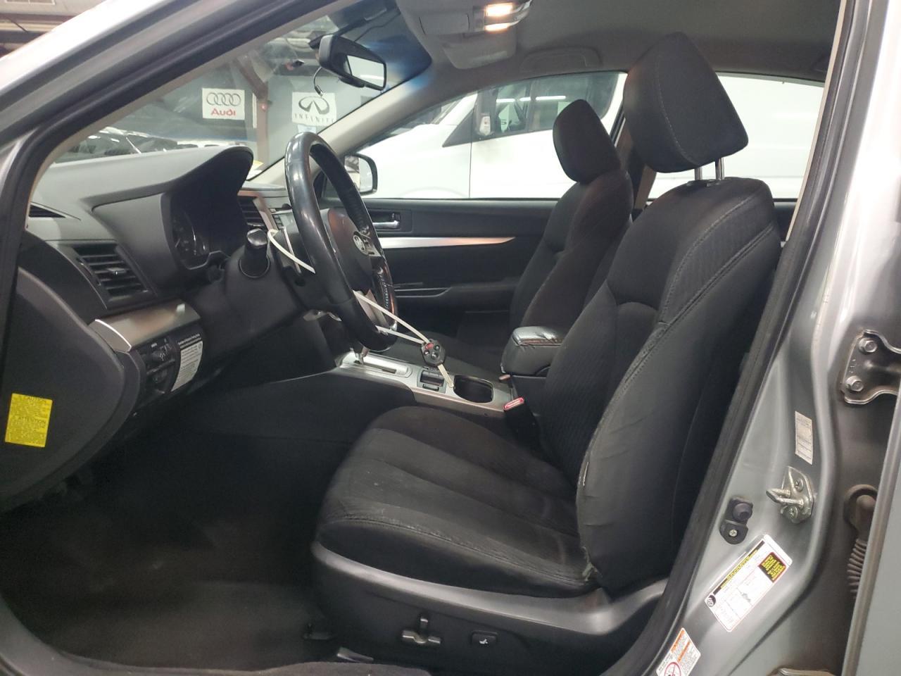 2010 SUBARU Legacy