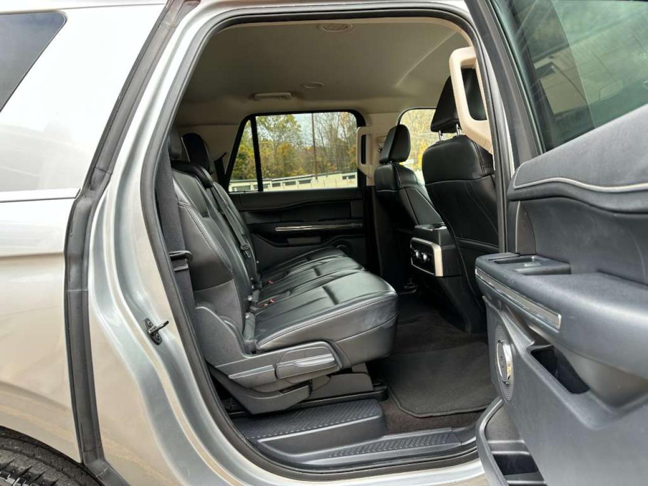 2023 FORD Expedition
