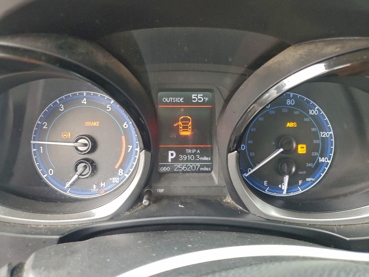 2015 TOYOTA COROLLA